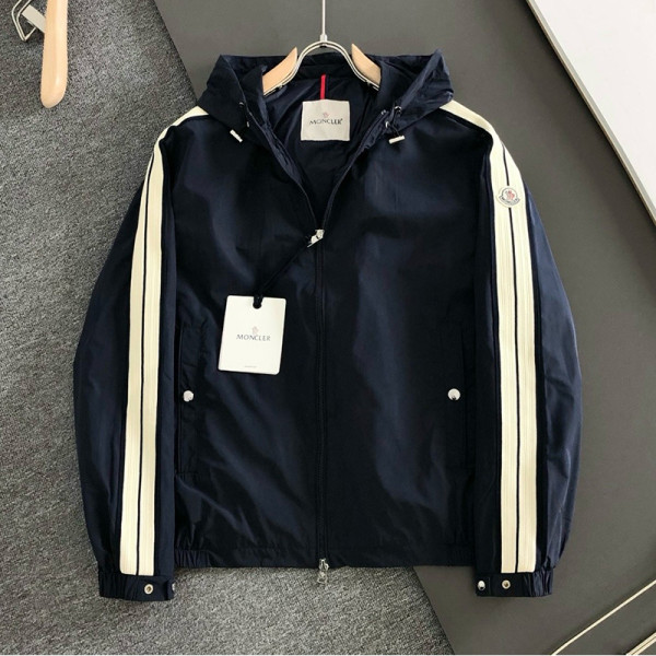 MONCLER-03251 몽클레어 나일론 바람막이 후드 재킷 남성용(2컬러)