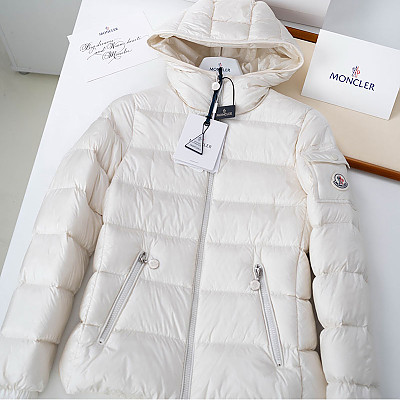 MONCLER-10142 몽클레어 여성용 후드 숏 다운 재킷