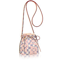 LOUIS VUITTON-M12221 루이비통 모노그램 비비엔 마스코트 나노 노에