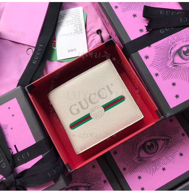 gucci1-1109-001.jpg