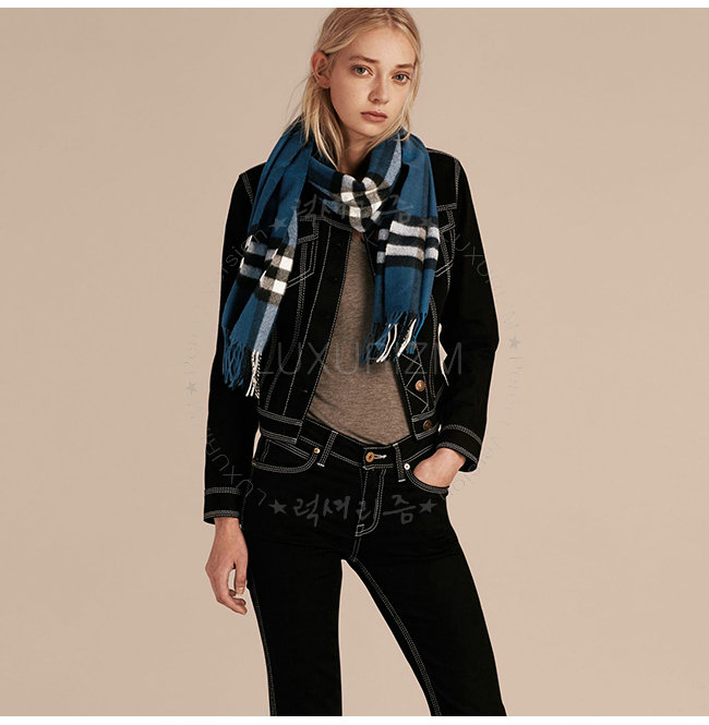 burberry1-1118-2.jpg