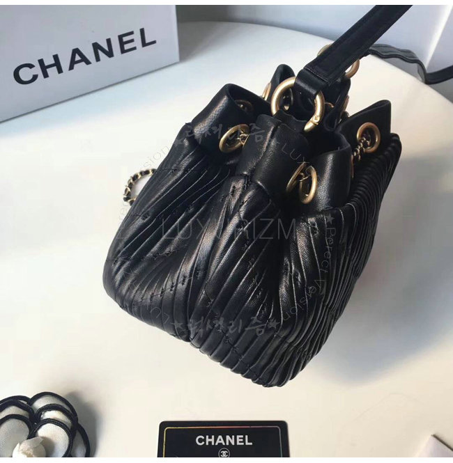 chanel-1212-003.jpg