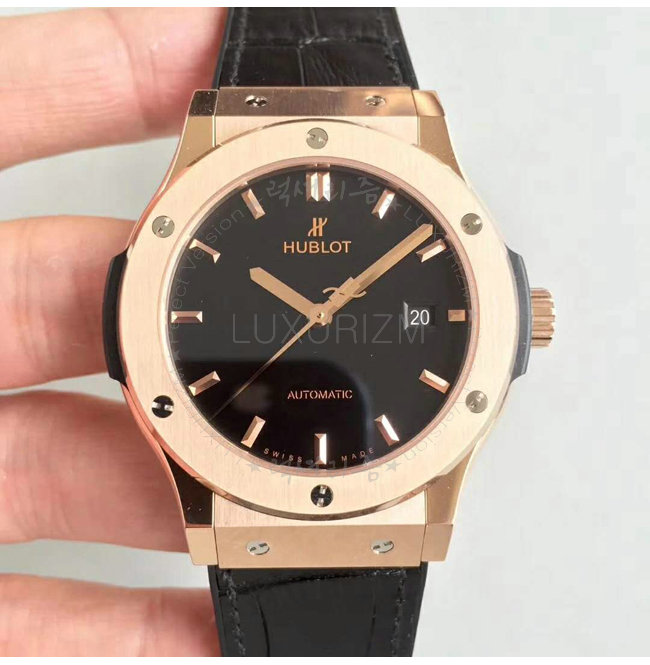 hublot-0110-001.jpg