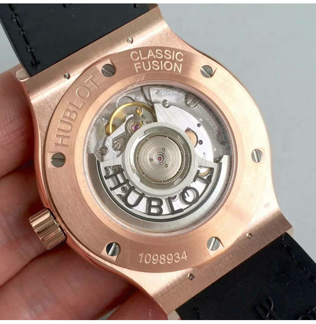 hublot-0110-009.jpg