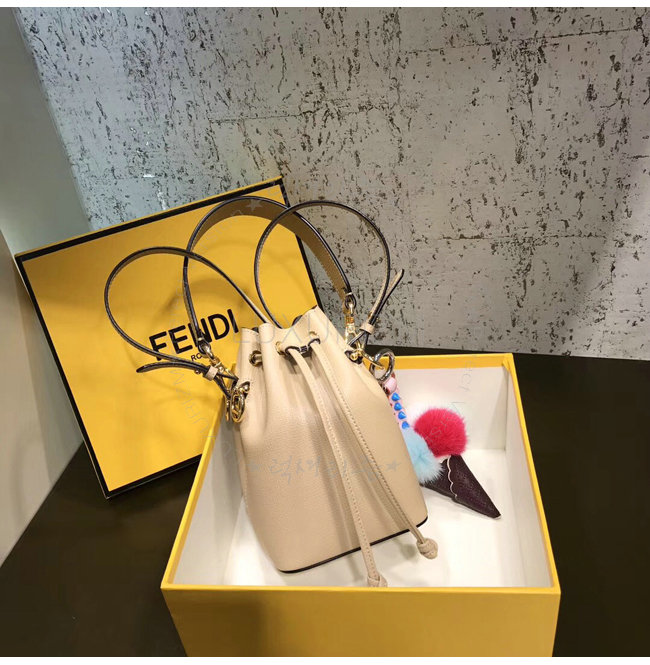 fendi2-0123-004.jpg