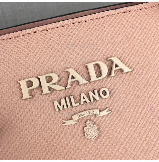 prada3-0129-007.jpg