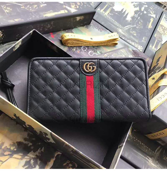 gucci-1017-003.jpg