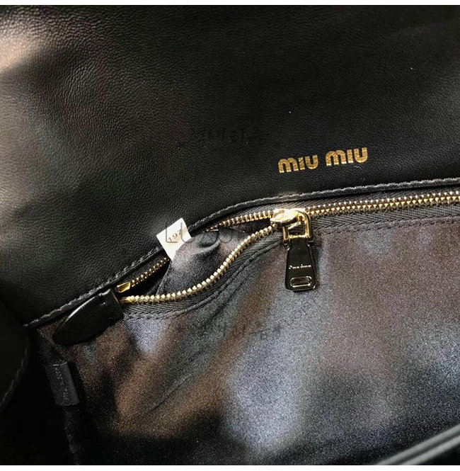 miumiu1-1114-0010.jpg