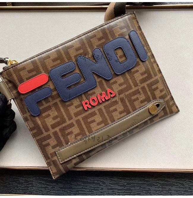 fendi1-1120-003.jpg