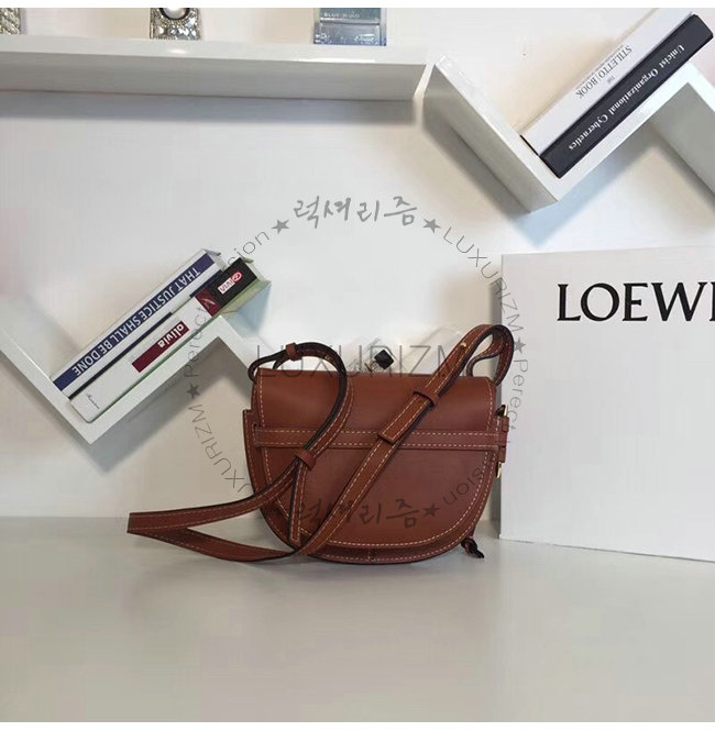 loewe10-1122-004.jpg