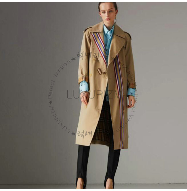 burberry1-1123-001.jpg