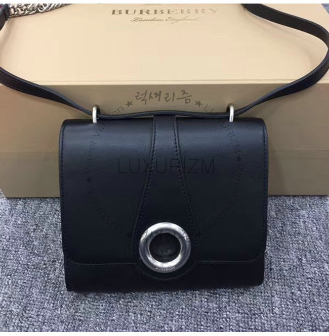 burberry-1208-004.jpg