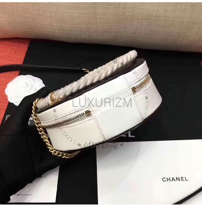 chanel-1218-004.jpg