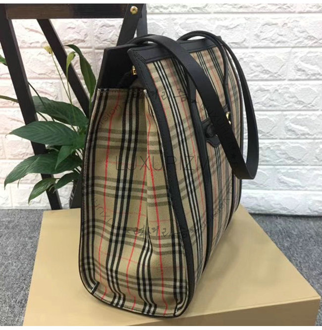 burberry3-1219-004.jpg