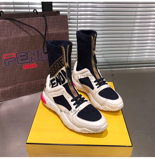 fendi-1220-003.jpg