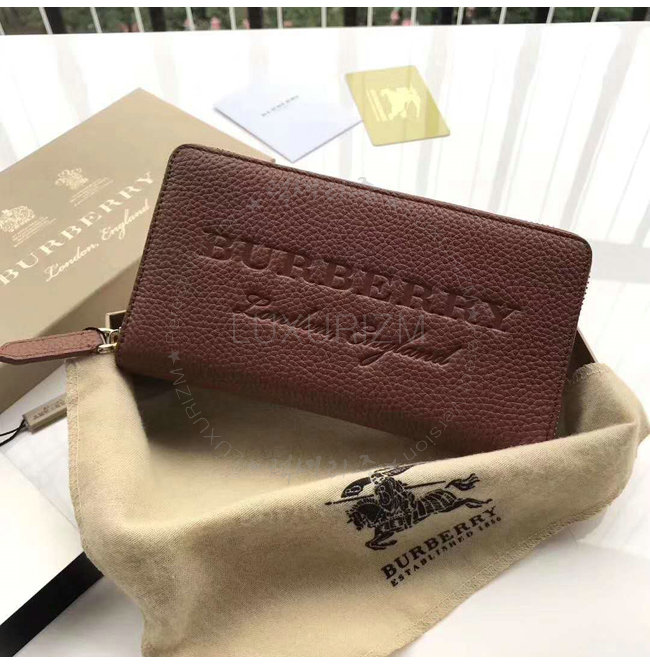 burberry2-0308-001.jpg