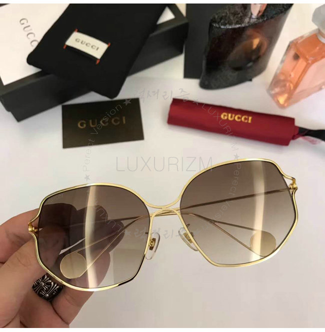 gucci-0524-004.jpg