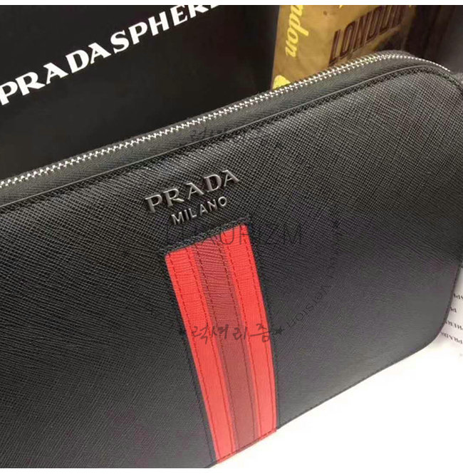 prada8-0602-005.jpg