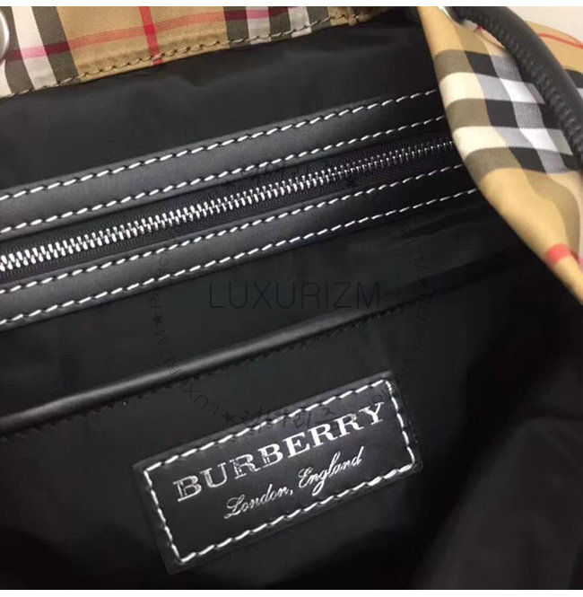 burberry2-0605-0010.jpg