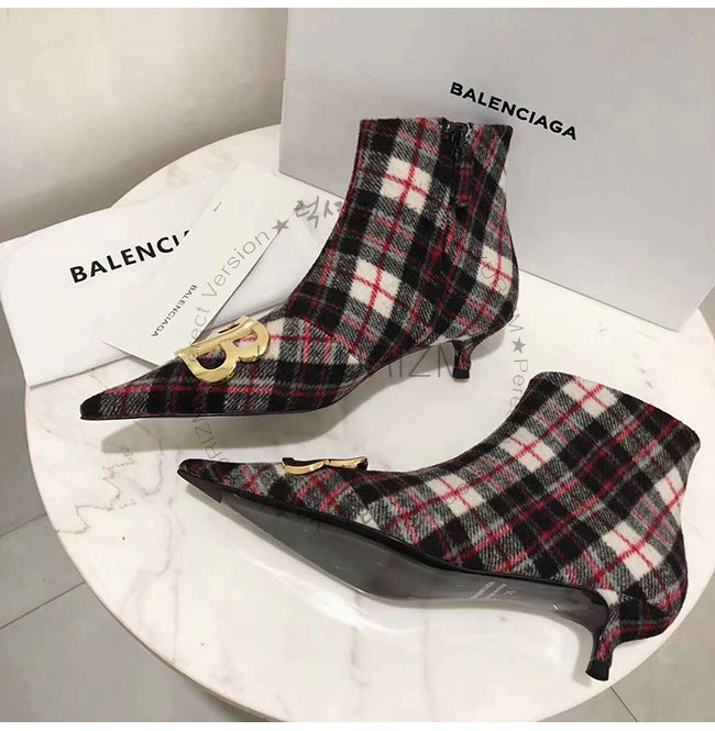 balenciaga1-0808-004.jpg