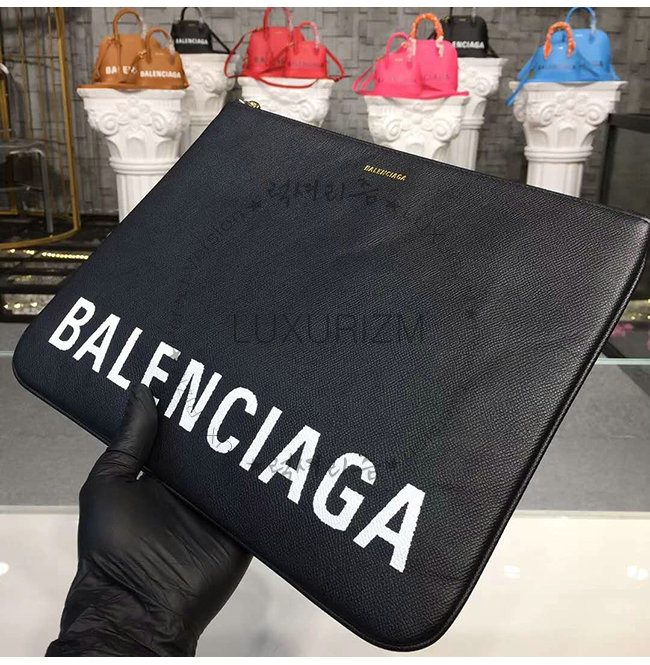 balenciaga7-0905-002.jpg