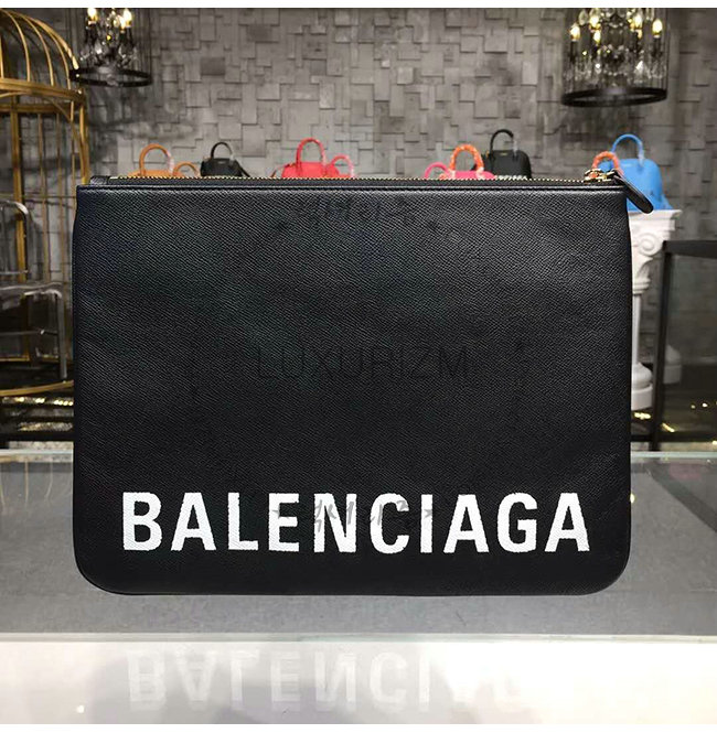 balenciaga7-0905-003.jpg